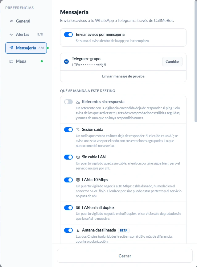 Preferencias → Mensajería: el interruptor de enviar avisos, las tres vías (WhatsApp, Telegram a usuario, Telegram a grupo), el mensaje de prueba y la selección de qué eventos se mandan a este destino